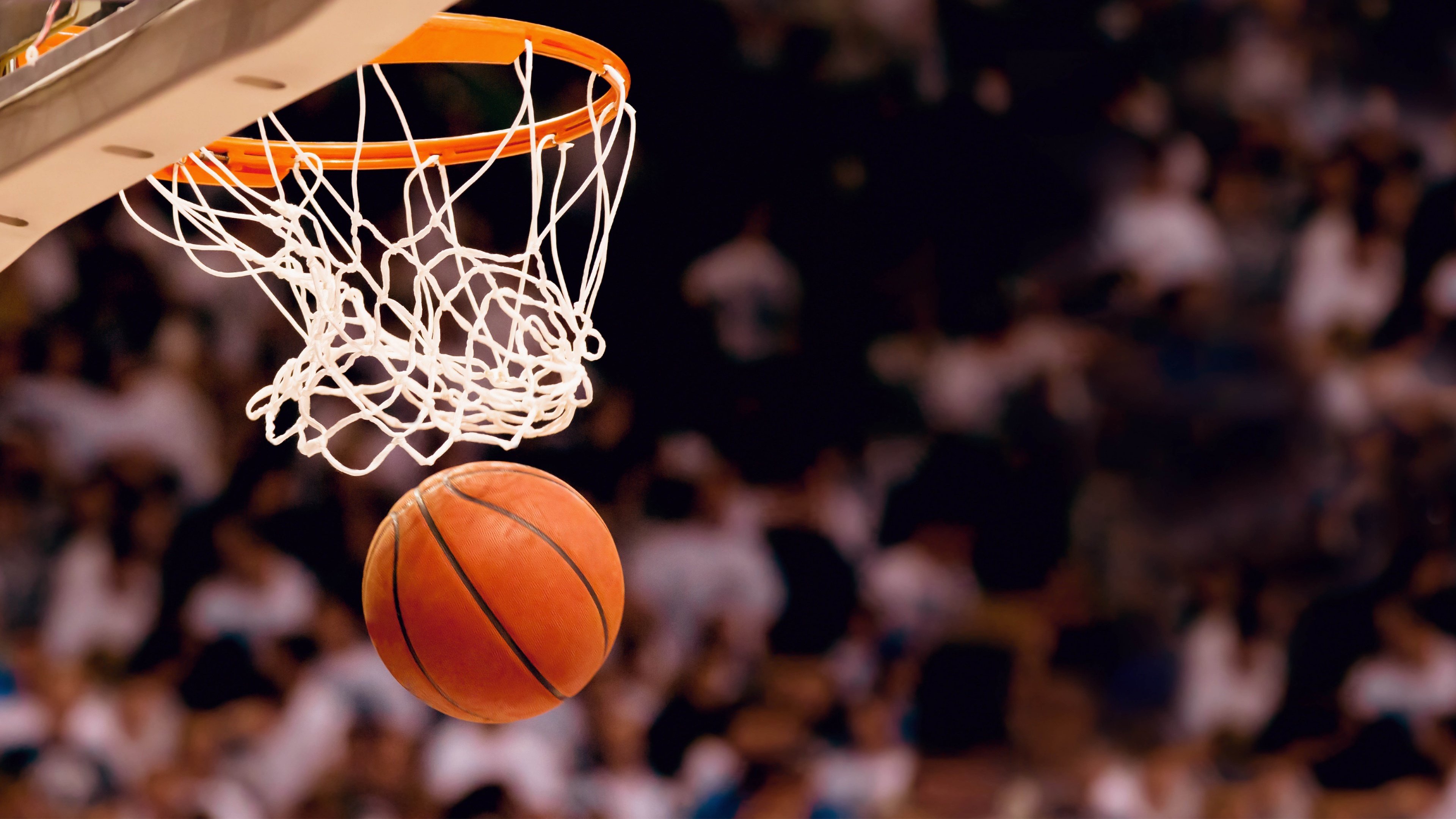 开云网页版-德布劳内赛前列队欢迎切尔西，尊重对手，方显真英雄，德布劳内列队致敬切尔西，尊重对手，方显大将风度